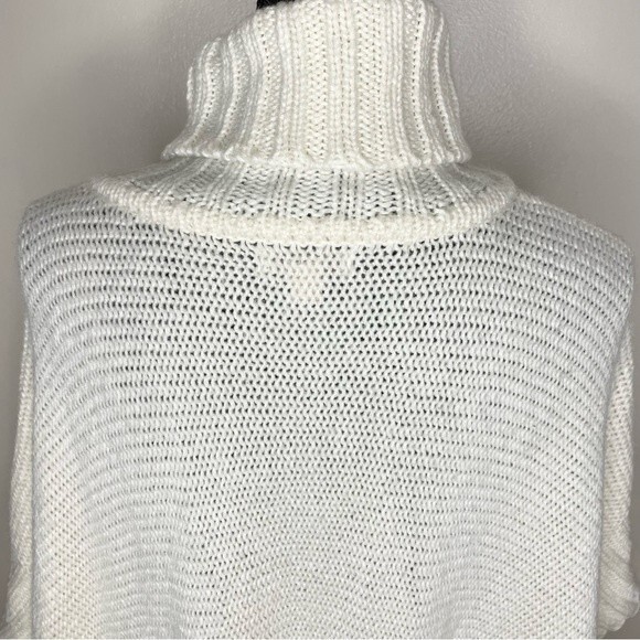 Loft Poncho Sweater Cable Knit Turtleneck Tunic Acrylic Ivory Size Medium Large - Picture 7 of 10